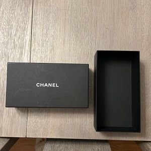 Chanel box